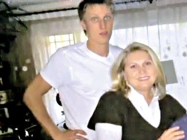 Иван Скобрев с мамой Ириной